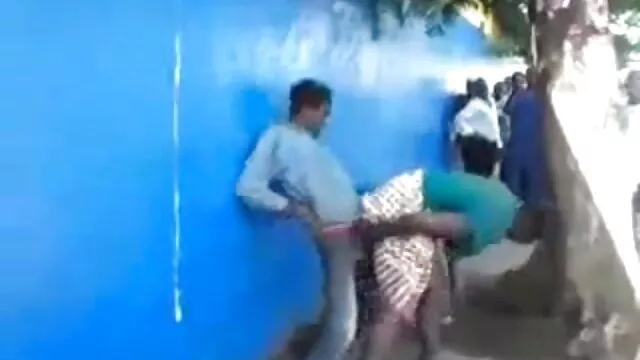 ایچ ڈی کے معیار :  کٹر فیلم سوپر خفن جدید foursome پارٹی کی طرف سے بیرونی پول فحش ویڈیو 