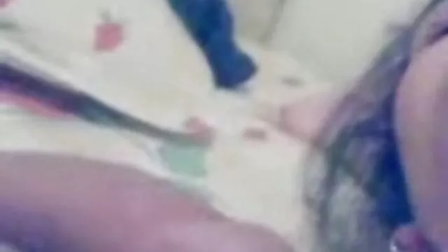 ایچ ڈی کے معیار :  سرخ بالوں والی masseuse کے فیلم های سکسی جدیدایرانی licks منڈوا کی cunt سنہرے بالوں والی فحش ویڈیو 